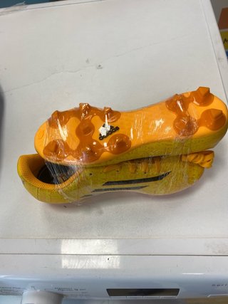 Zapatillas Adidas Naranja y Amarillo