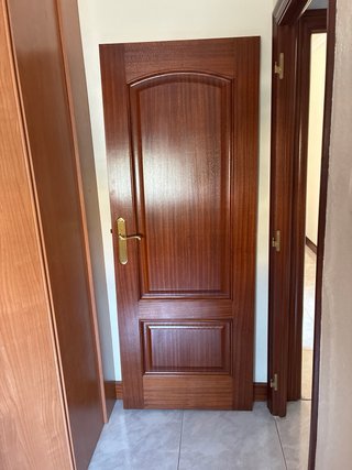 Puertas de roble nuevas