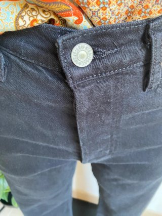 Pantalón tejano negro
