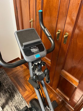 Bicicleta Estática Cecotec Neo 3000 como nueva