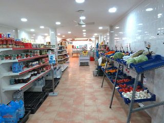 Local comercial en venta en Benetússer