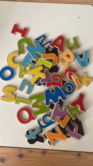 Letras magnéticas Hape de madera