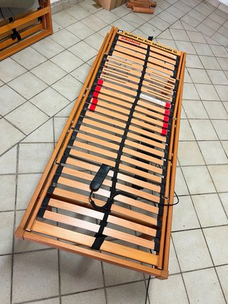Cama eléctrica articulada madera