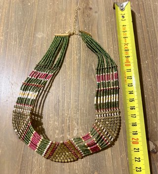 Collar Isis
