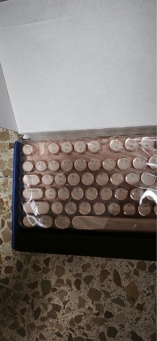 Teclado gaming rosa