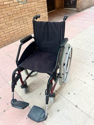 silla de ruedas (andador de regalo)