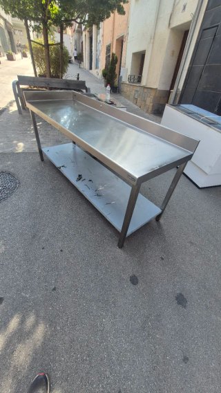Mesa de acero inoxidable