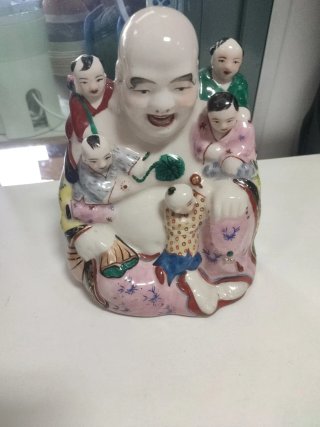 Figura Buda con Niños Porcelana Multicolor