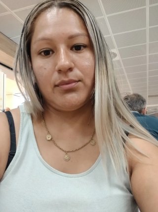 Busco empleo  de limpieza  en horario completo