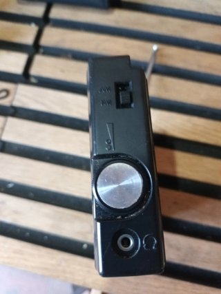 Radio Portátil Grundig AM-FM BOY