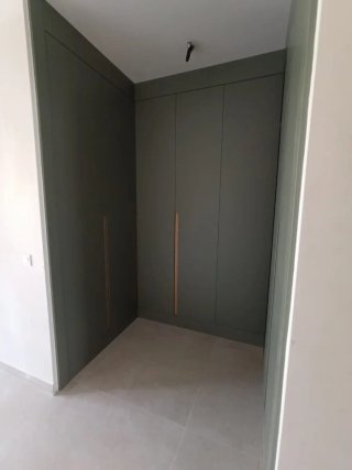 Armarios a medida blancos de madera
