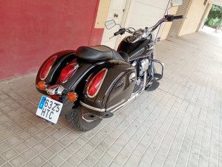 Kawasaki VN 900 Classic Negra