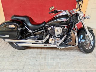 Kawasaki VN 900 Classic Negra