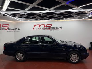 Mercedes-Benz Clase E E 240 ELEGANCE