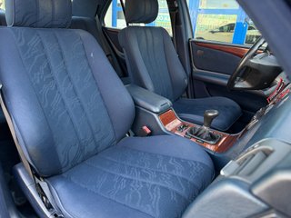 Mercedes-Benz Clase E E 240 ELEGANCE