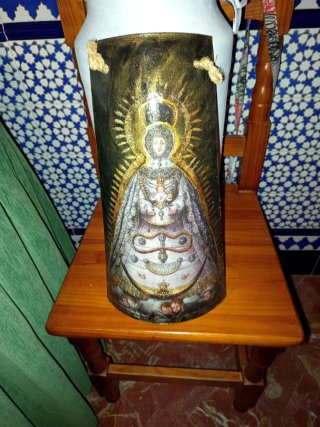 Teja Virgen de Gracia de unos 45  cm aproximadamen