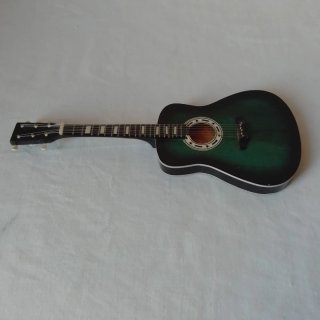 Modellino chitarra acustica verde