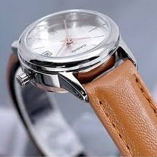 Orologio Casio donna oro e bianco