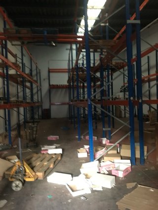Nave comercial Industrial, entrada Frontera.