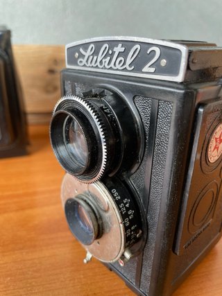 Lubitel 2 Lomo Fotocamera Analogica vintage medio
