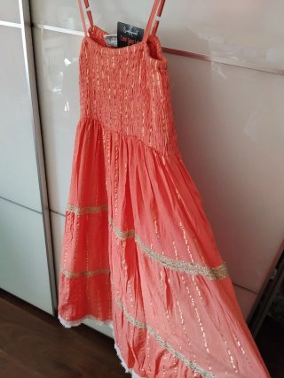 Vestido Boho Naranja coral con Detalles Dorados