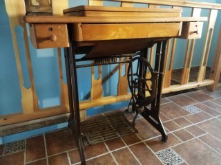 Máquina de coser Singer antigua