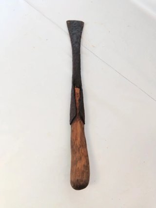 Formón antiguo hecho a mano