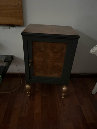Mueble TV madera claro con cajones
