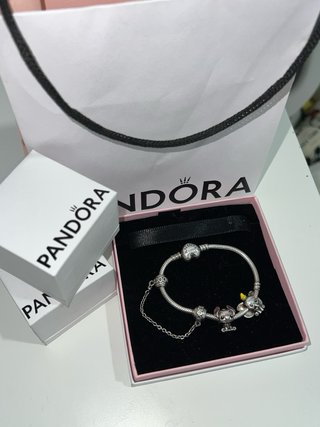 Pulsera Pandora original con charms