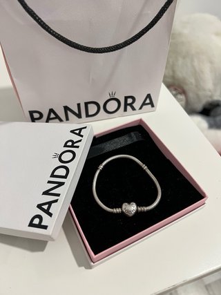 Pulsera Pandora original con charms