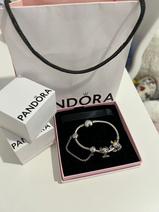 Pulsera Pandora original con charms