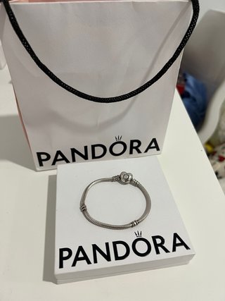 Pulsera Pandora original con charms