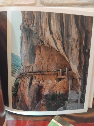 LIBRO EL CAMINITO DEL REY.