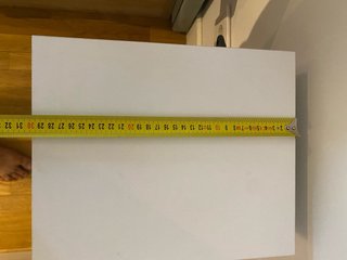 Cómoda y mesita de noche de madera