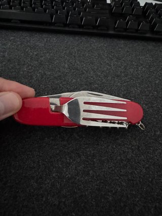 Coltello multiuso 2 in 1 con posate