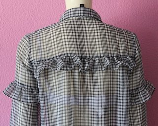 Blusa cuadros volantes H&M semitransparente