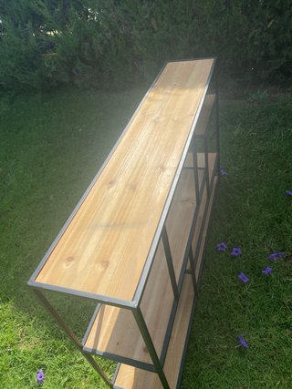 Estantería Metálica y Madera