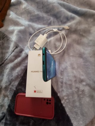 Huawei P40 Lite + Accesorios