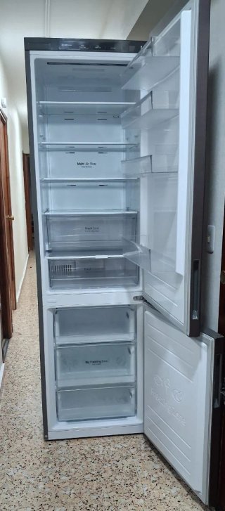 Nevera LG antihuellas 10 años garantía