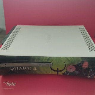 Xbox 360 Quake 4 + Mando Blanco