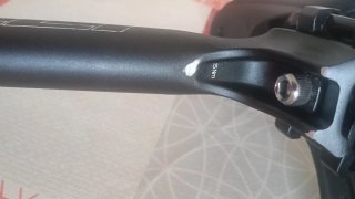 Tija sillín con retroceso 27.2mm de diám y Sillín