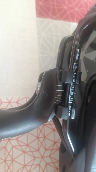 Tija sillín con retroceso 27.2mm de diám y Sillín