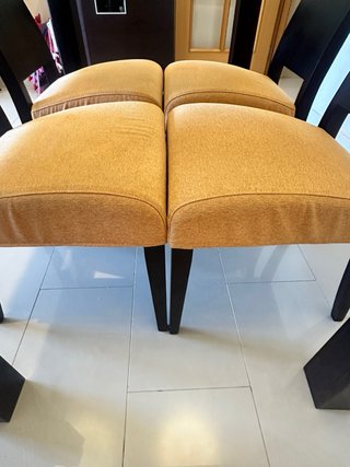 Mesa de comedor y 4 sillas