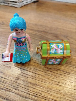 Playmobil Figura con Cofre