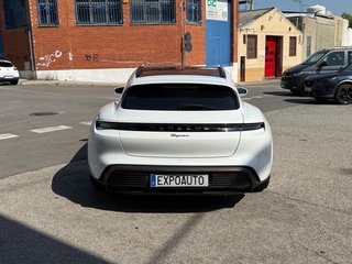 Porsche Taycan -