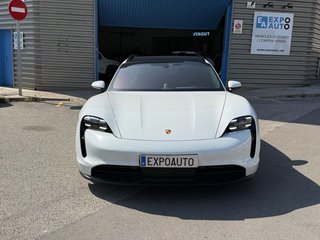 Porsche Taycan -