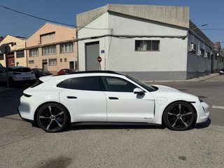 Porsche Taycan -
