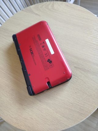 Nintendo 3DS XL Rosso + Caricatore