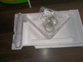 TV Philips 31.5 180Hz