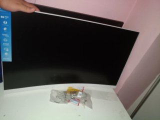 TV Philips 31.5 180Hz